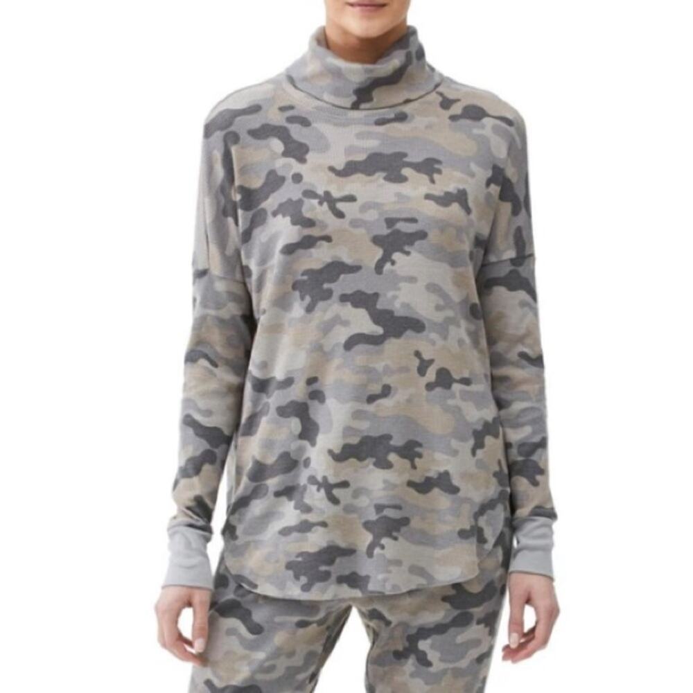 Michael Stars Marcy Camo Print Turtleneck Long Sleeve Top in Lunar‎ Size S